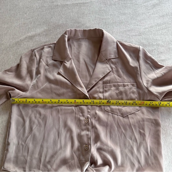 OAK & FORT Cropped Tie-Front Collared Blouse - Picture 9 of 10